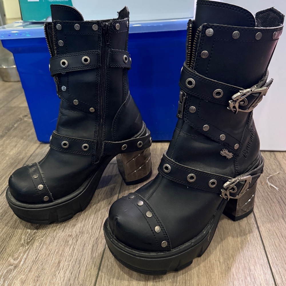 Demonia Ankle Boots